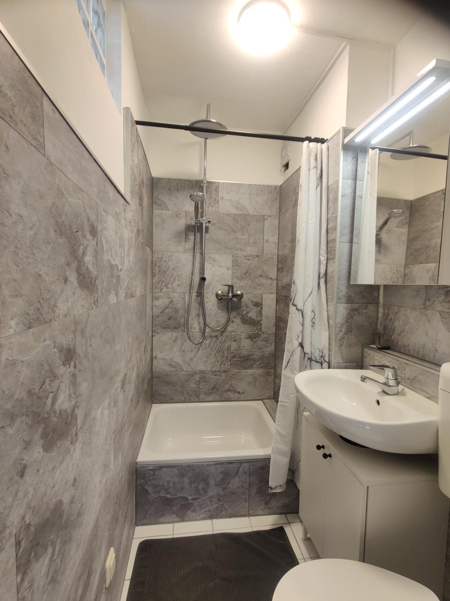 H-Lodges - Top City-Appartments In เอสเซน ภายนอก รูปภาพ